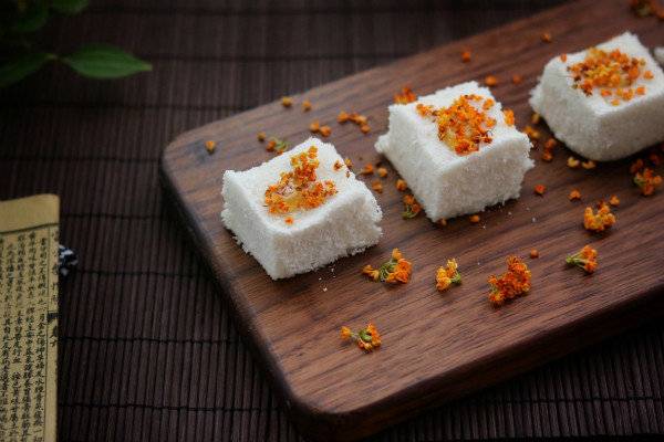 采菊酿酒梅花汤饼蜜渍梅花以花为食的轶事佳话