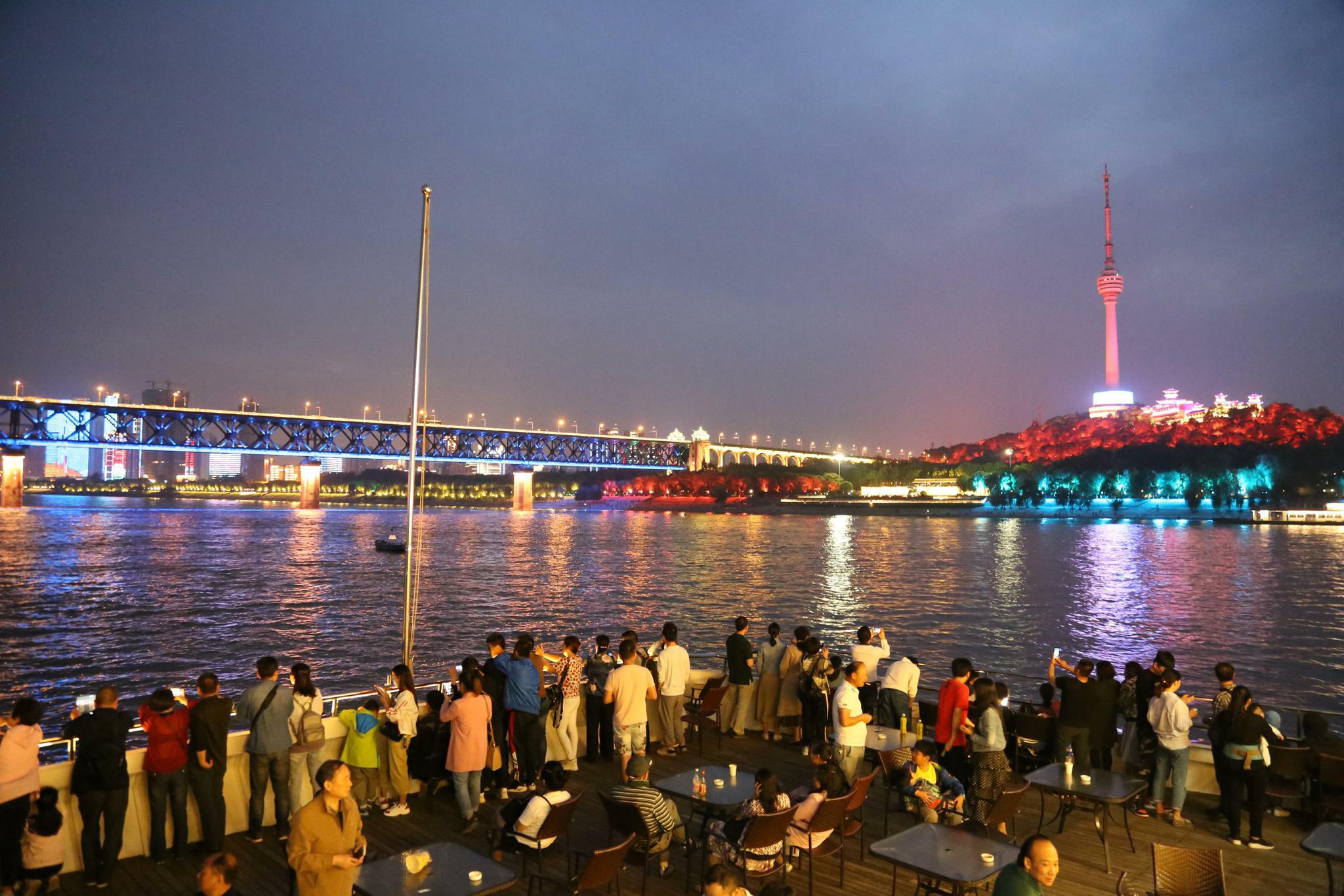 "五一"假期夜游长江"菜单"出炉|武汉_新浪新闻