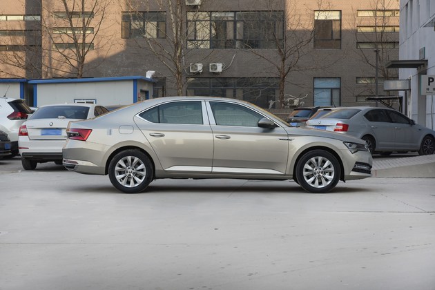 售15492299万元2021款斯柯达速派上市