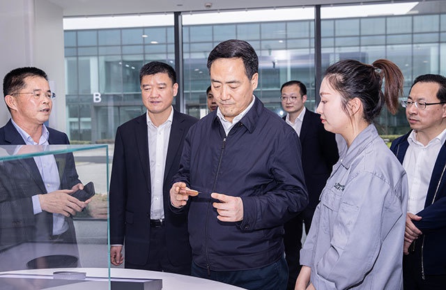 省人大常委会副主任赵光君带队到吴兴区开展立法调研