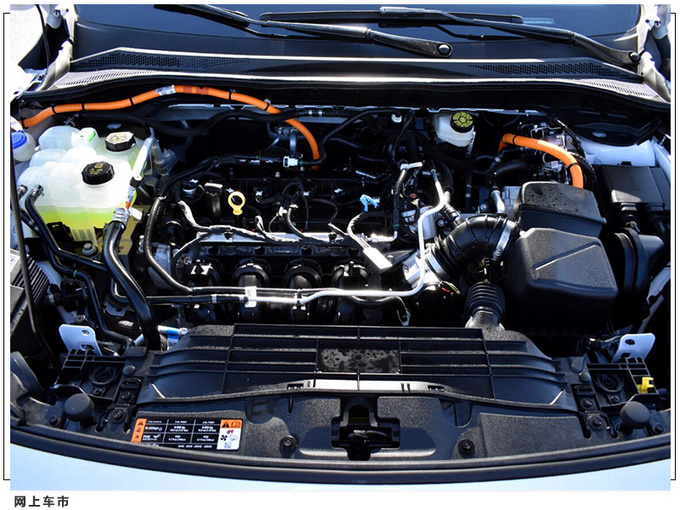 5l阿特金森循环ivct自然吸气发动机和88kw电动机共同构成的混动系统