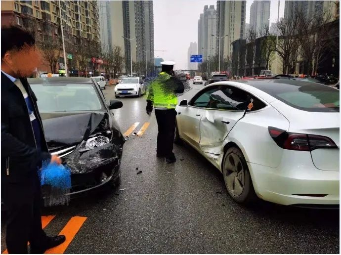 ▲图片来源:特斯拉微博
