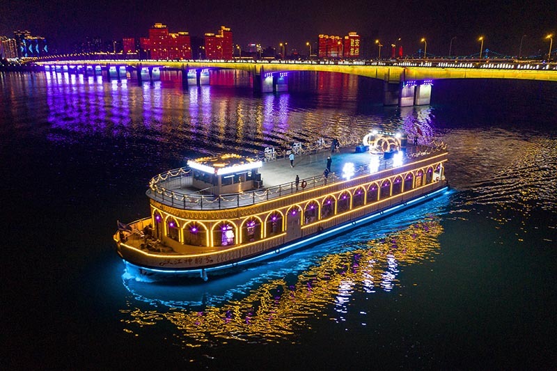 湖北襄阳汉江夜游恢复通航迎五一