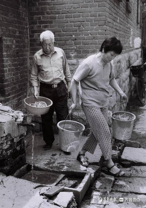 时光穿梭记忆中的济南自来水