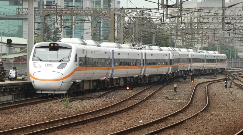 "太鲁阁号"列车(台媒资料图)