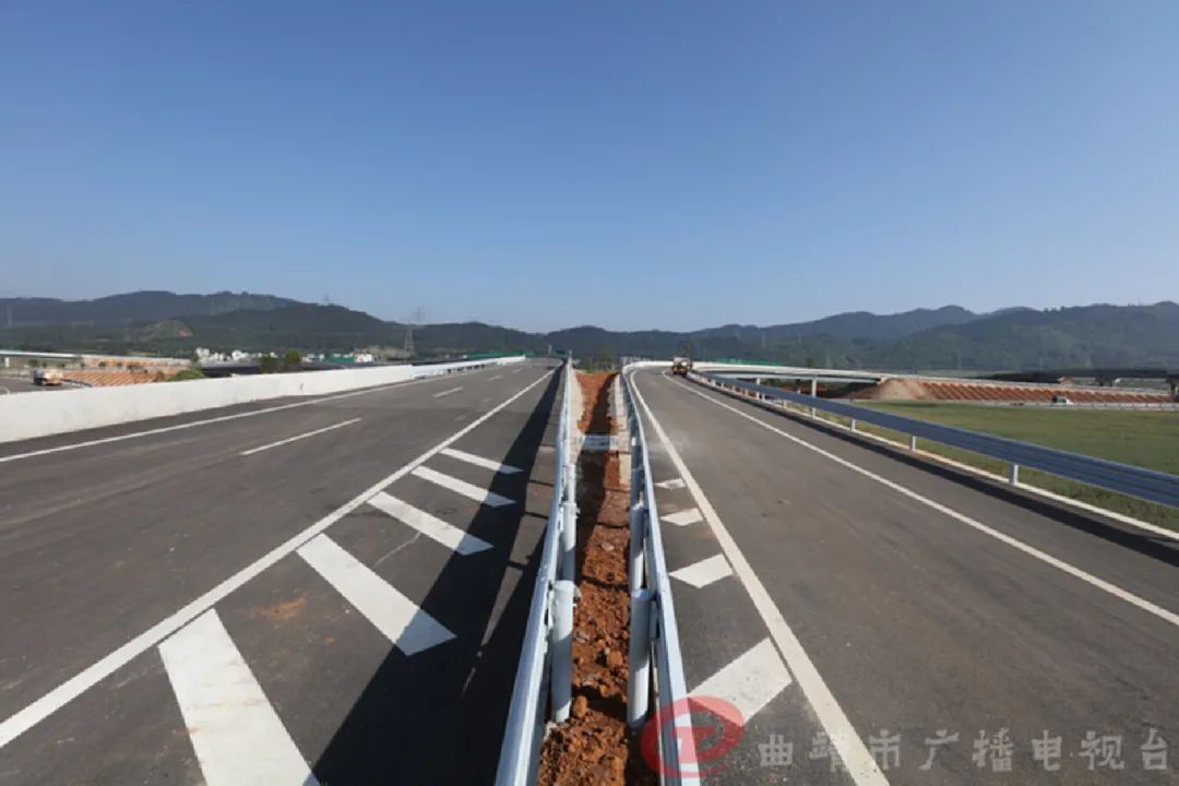 罗八高速正火热建设中将成为滇东部地区出海入滇的最近通道