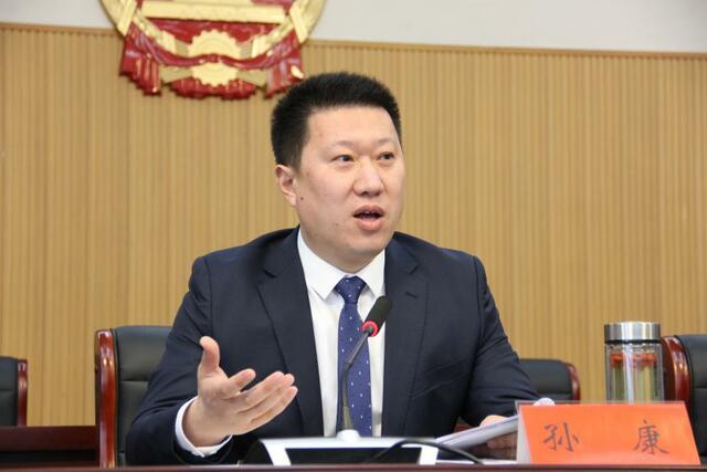 江安镇党委书记孙康摄影石建海