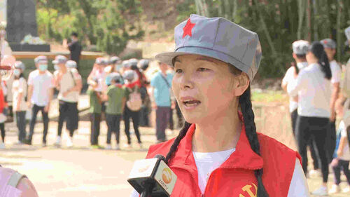 新鳌岭社区党委副书记胡银波说:"新鳌岭社区党委旨在通过举办这样一个