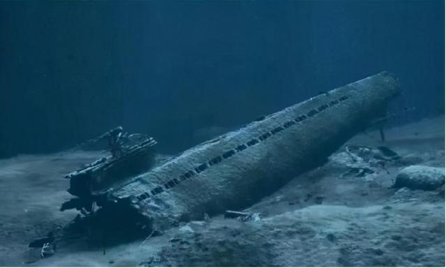 潜艇沉没 电影图片