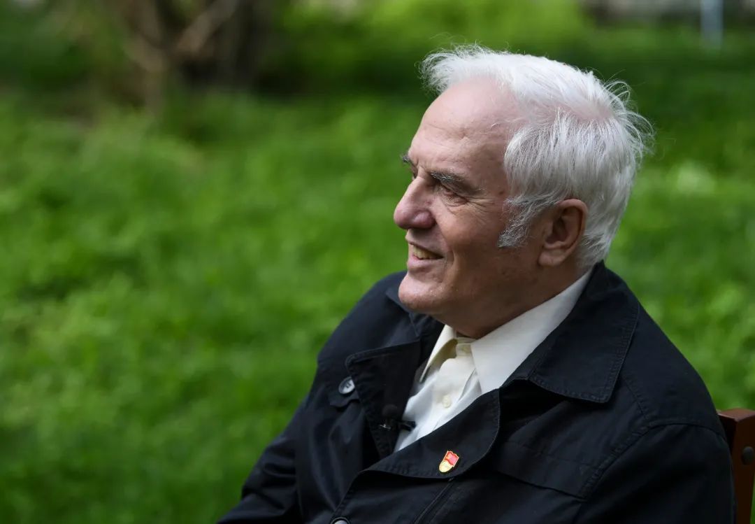 地质工作者,扎根新疆奉献一生|电讯人物|李忆祖|北京|新疆_新浪新闻