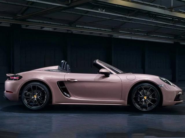 保时捷新款718敞篷版上市47秒破百738万元起