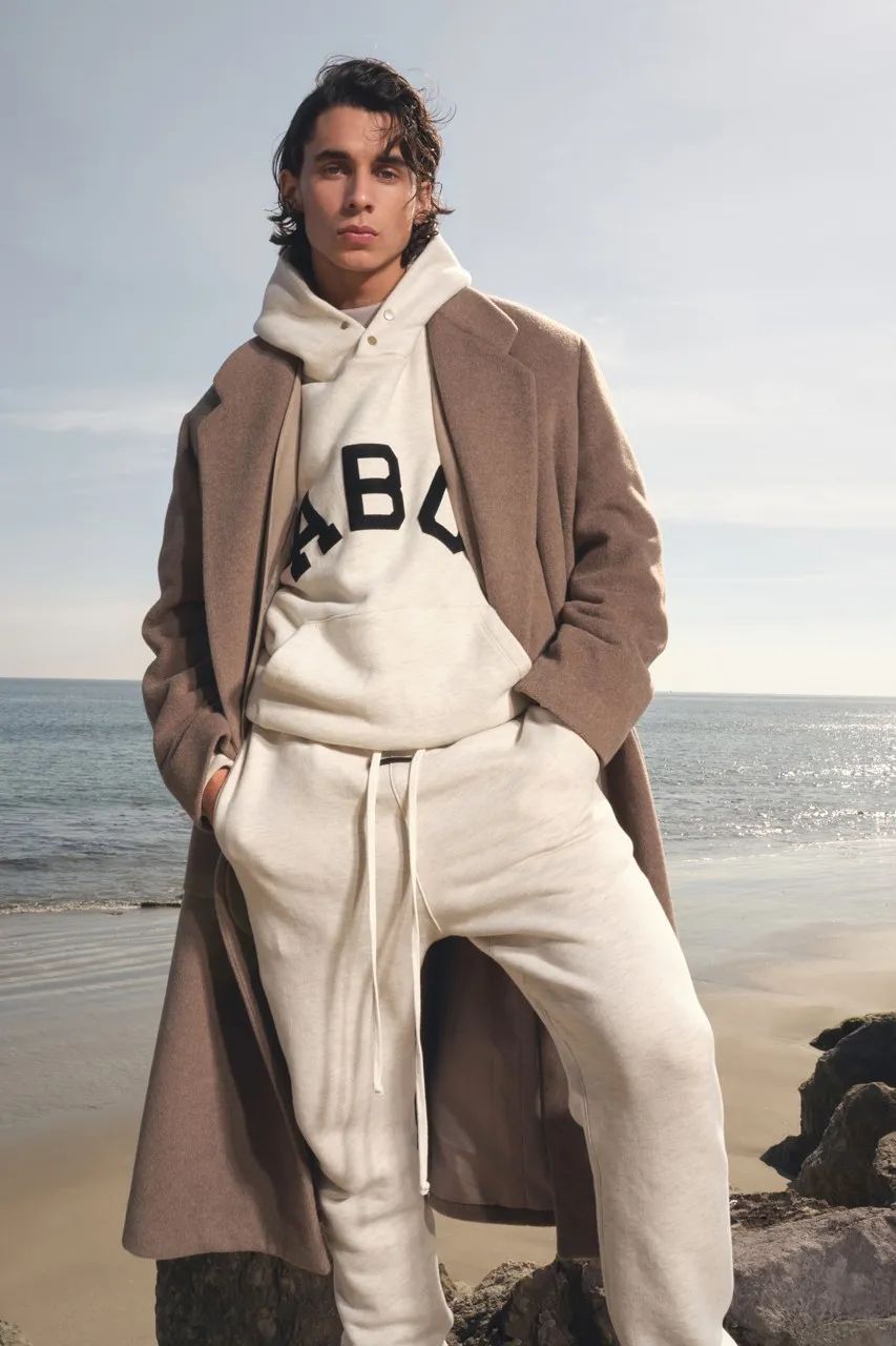 最会穿还是在乱穿从jerrylorenzo的穿搭来看fearofgod的精髓