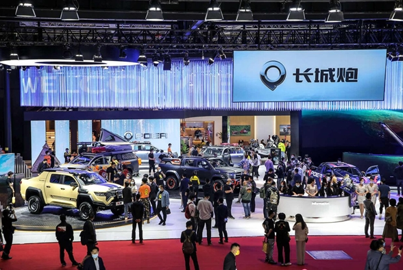 长城推出最野皮卡？长5米多 配v6发动机