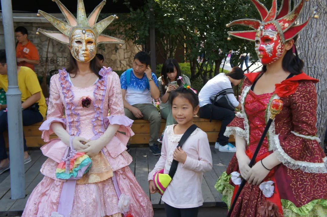 沉浸式歌剧意大利街头艺术主题巡游你离意大利只差一张地铁票