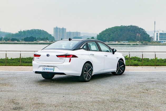 驾乘舒适隔音出色试驾广汽本田首款纯电轿车ea6