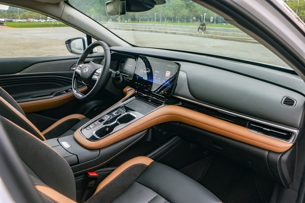 驾乘舒适隔音出色试驾广汽本田首款纯电轿车ea6