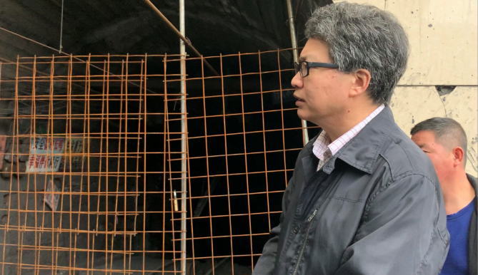 4月26日下午,暗查暗访第一组组长,国家矿山安全监察局监察专员李大生
