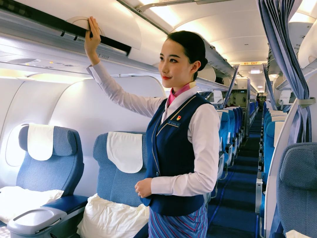 节目预告南航乘务长韩一洁女士做客直播间聊一聊空中旅行的那些事儿
