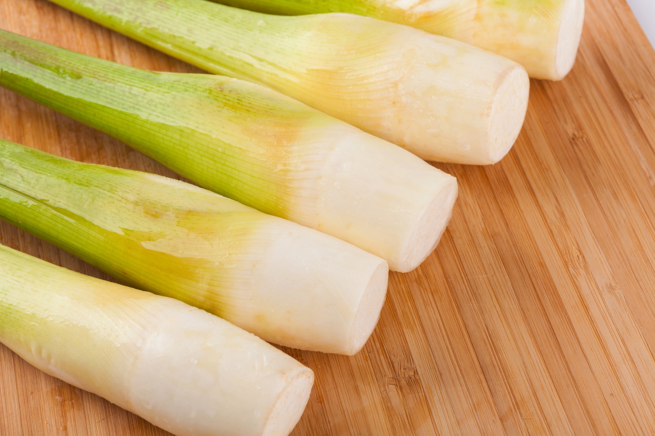 茭瓜里面有黑点能吃吗( 茭瓜里黑色的东西是什么 )