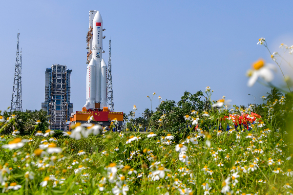 新民特写｜迈向未至之境休闲区蓝鸢梦想 - Www.slyday.coM