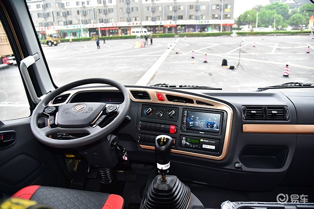 福田奥铃大黄蜂皇宫版正式上市售价2022万元