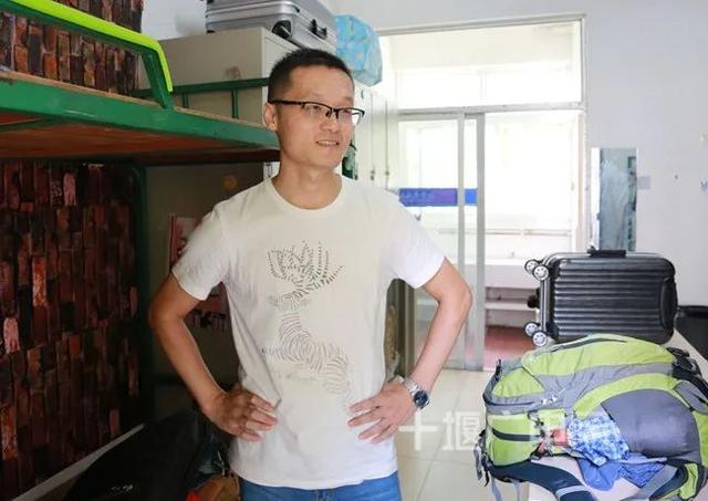 月入7万仍辞职！90后小伙带着妻子和2岁女儿一起重上大学休闲区蓝鸢梦想 - Www.slyday.coM