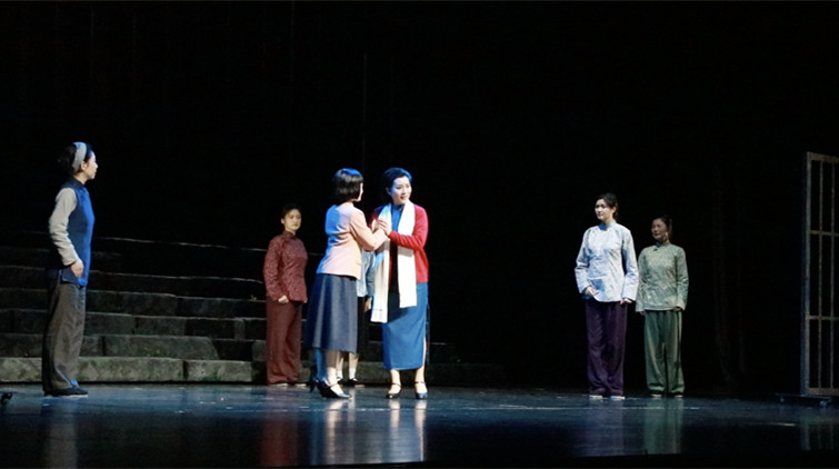 视频|传承红色基因 95后"江姐"首次亮相