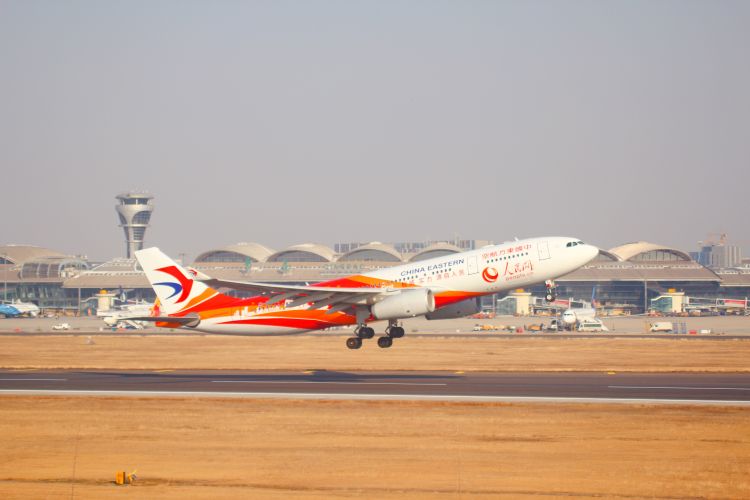 清明节假期青岛机场预计起降航班超1500架次