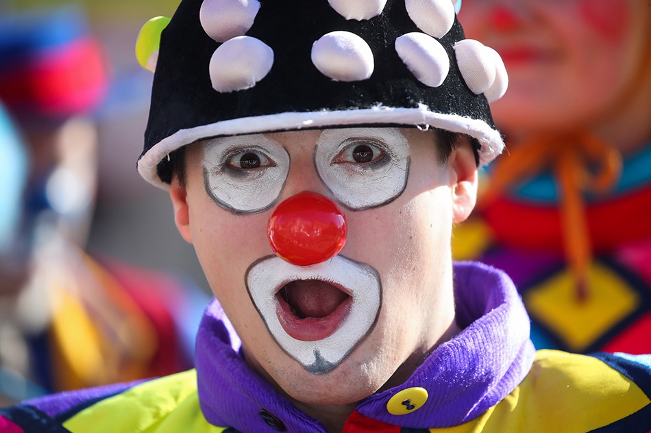 当地时间2021年4月1日,俄罗斯圣彼得堡庆祝第17届国际幽默节.