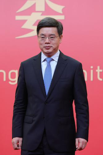 深圳市委副书记覃伟中