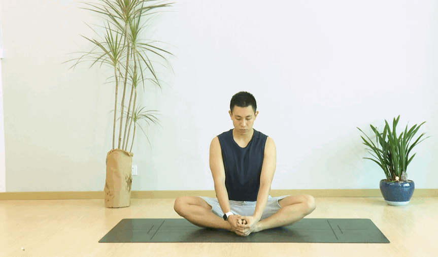 运动|给忙碌者的瑜伽课5:睡前怎样做能改善我的睡眠质量?