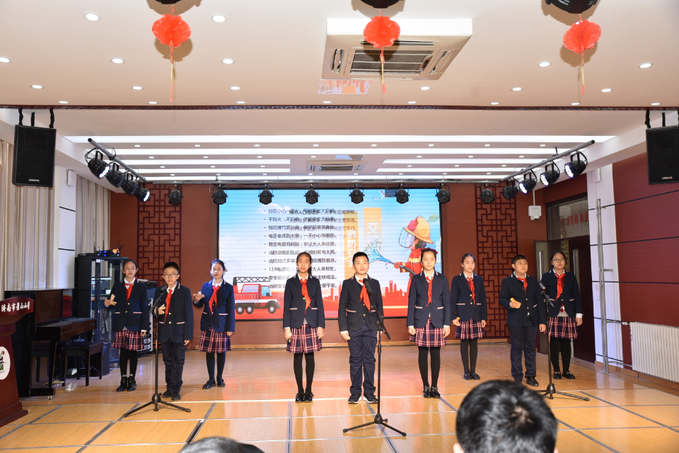 安全与美丽同行济南市景山小学开展安全教育日主题活动