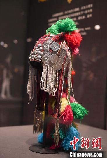 百件哈尼族服饰亮相杭州讲述民族发展故事