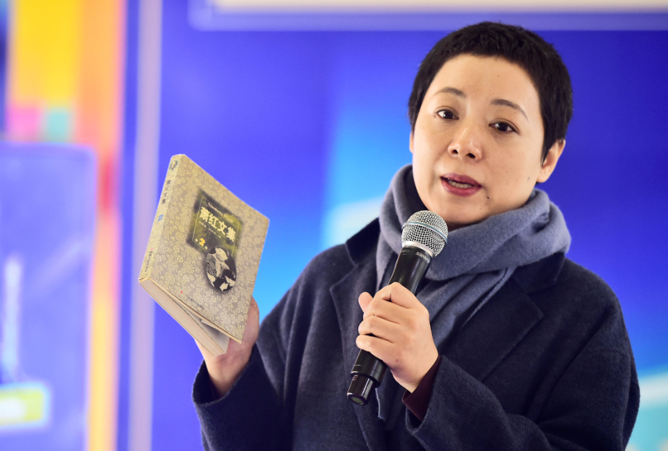 悦读季作家火锅王颖呼兰河传达到汉语写作最美水准