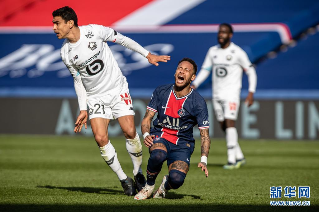 法甲:巴黎圣日耳曼不敌里尔|法甲|法国足球甲级联赛|里尔_新浪新闻