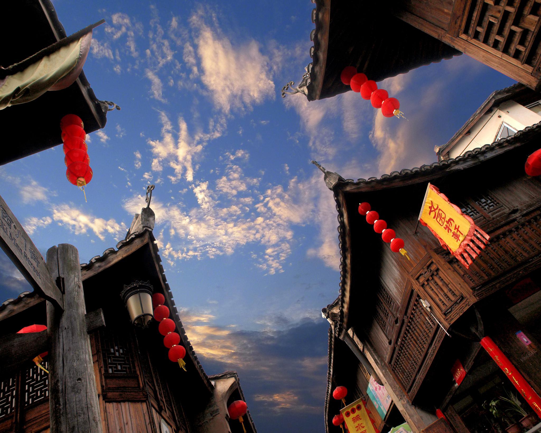 临海:省级高品质步行街紫阳街开街 樱花市集激发古城消费新活力|樱花_