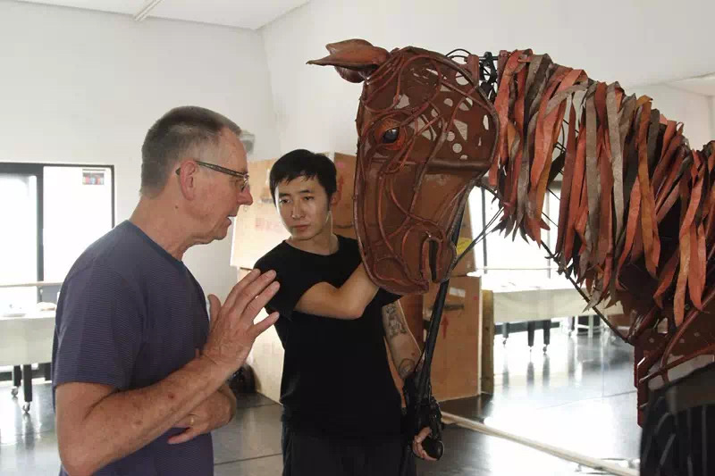 "宝藏戏剧人"刘晓邑是怎样炼成的?