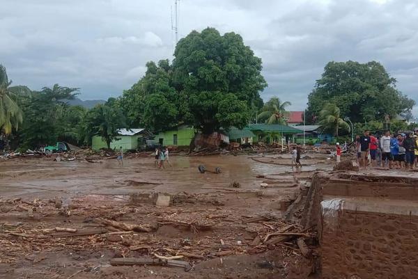 印尼洪灾已致55人死亡40人失踪，预计人员伤亡还将增加