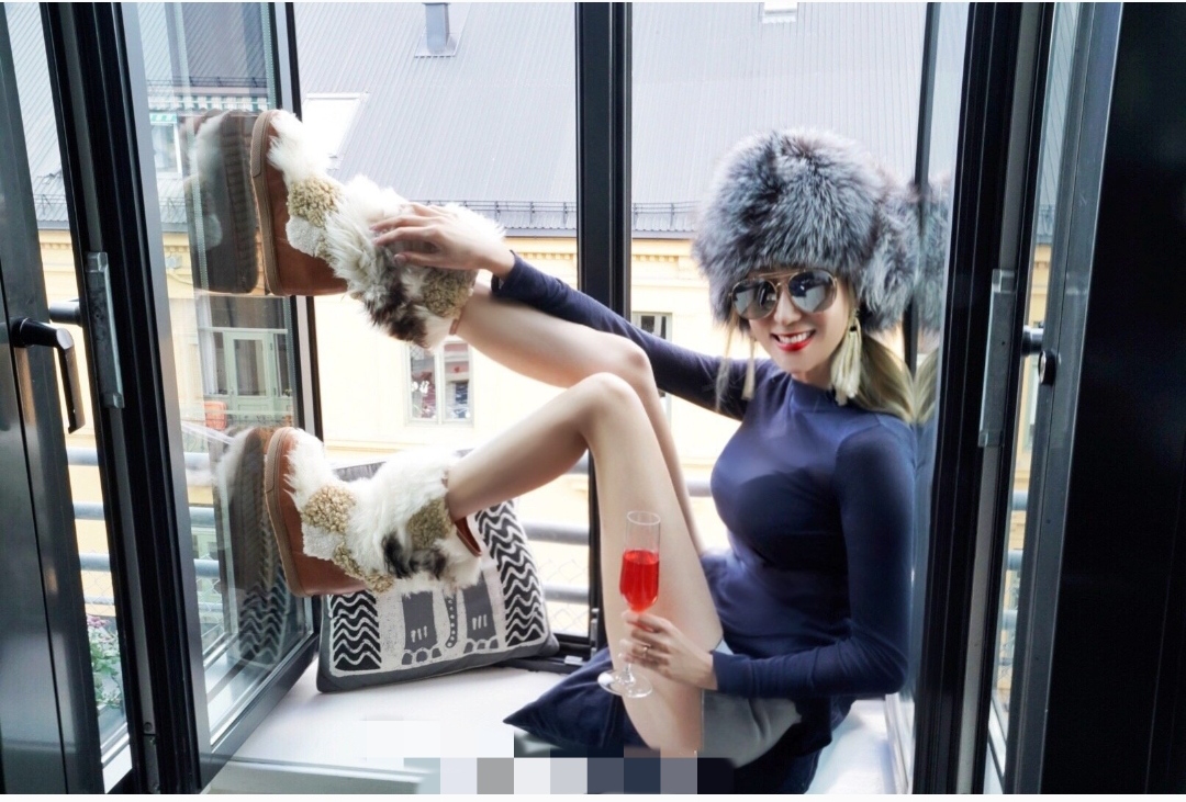 蒋丽莎大方"展示身材",五年生四胎身姿仍妖娆,直播带货贴补家用