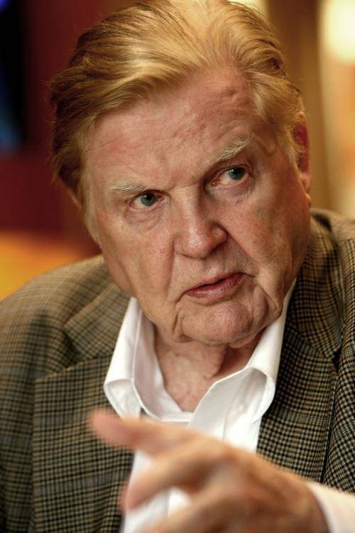 诺贝尔经济学奖获得者欧元之父罗伯特蒙代尔去世