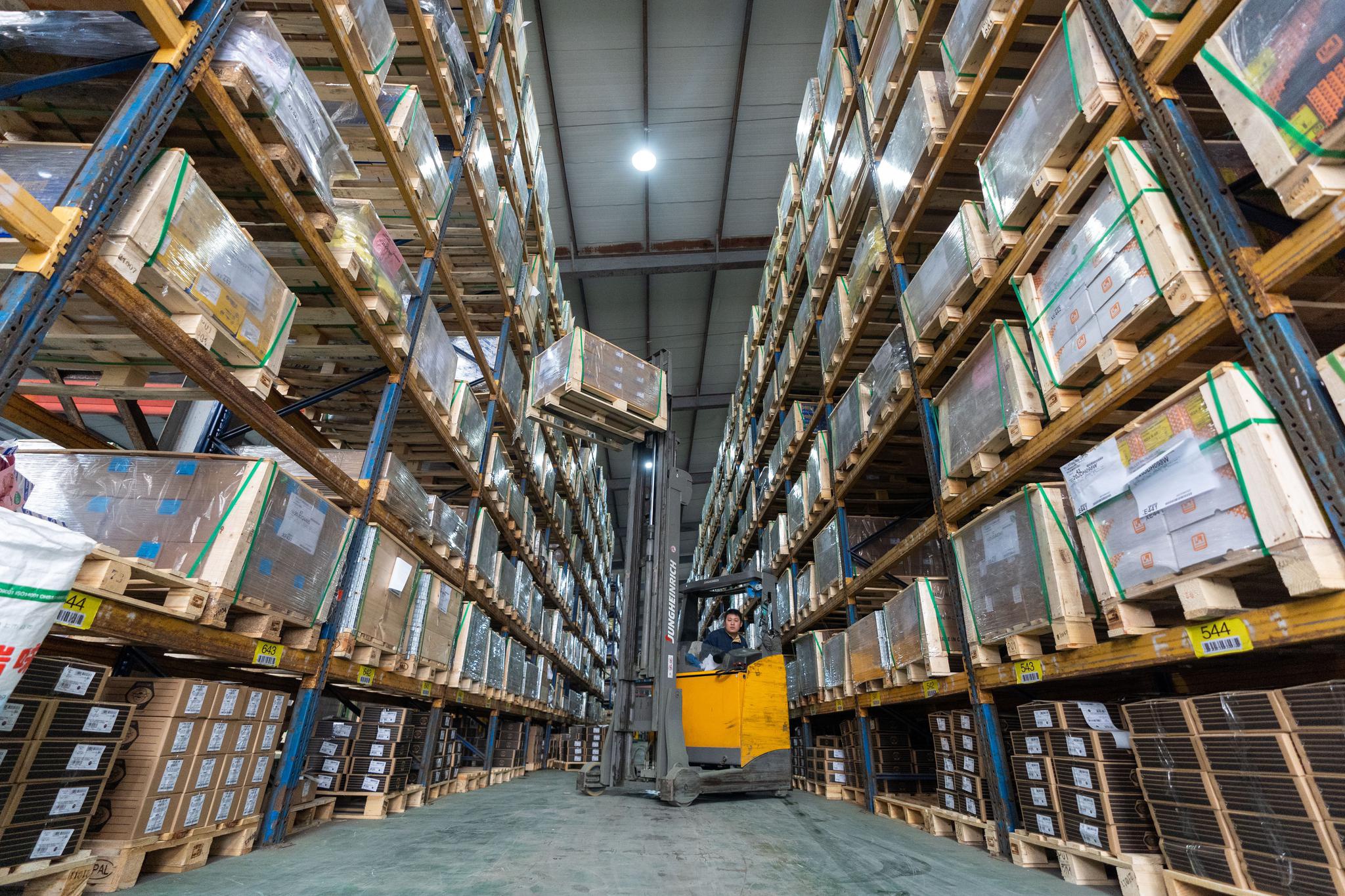 宁波镇海:自动化仓库提效率__财经头条