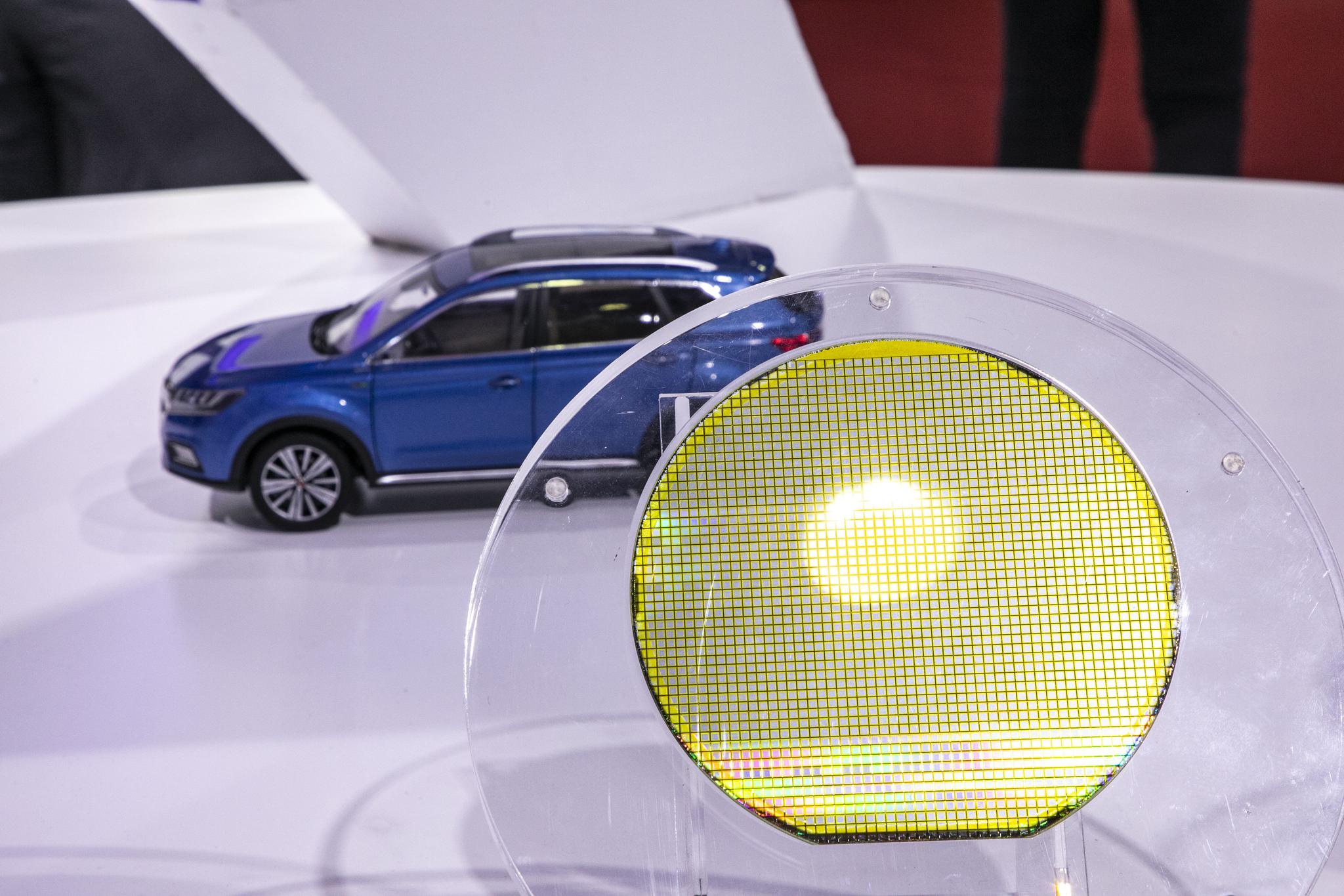 而面对更长远的发展,工信部将继续加大对汽车半导体技术攻关的支持