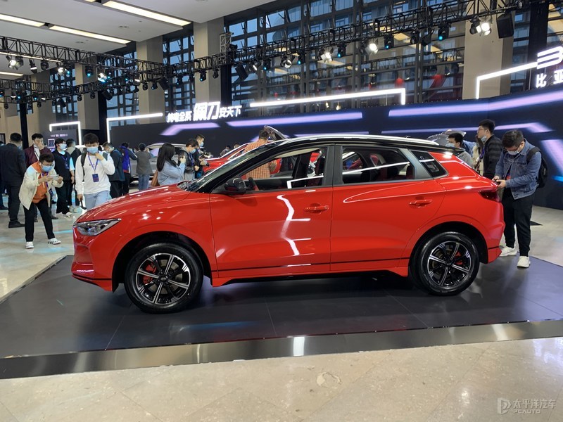 比亚迪e2正式上市售9981158万元