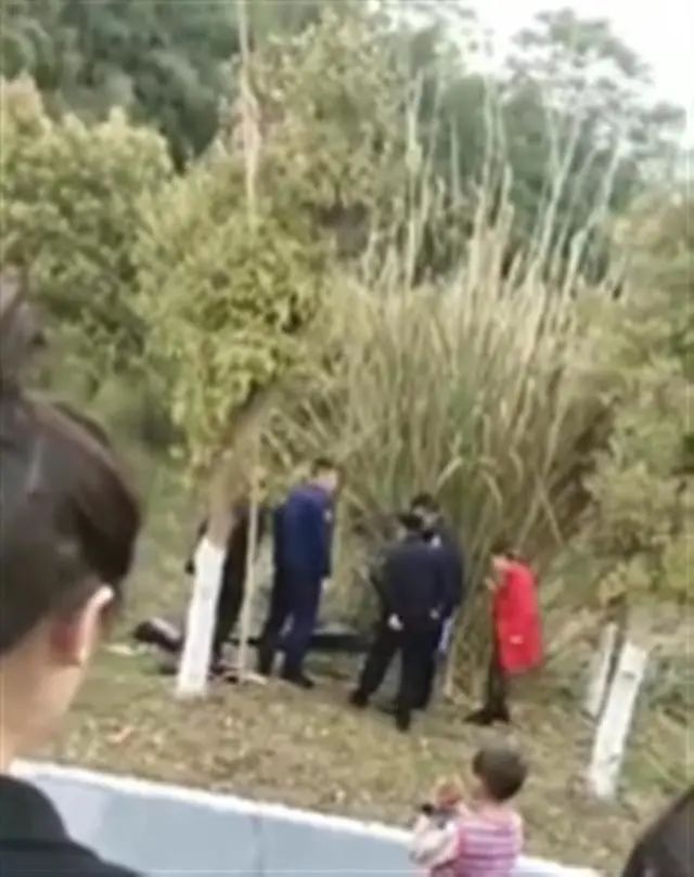 揪心！5岁男童公园玩耍掉进下水道，已失踪2天休闲区蓝鸢梦想 - Www.slyday.coM