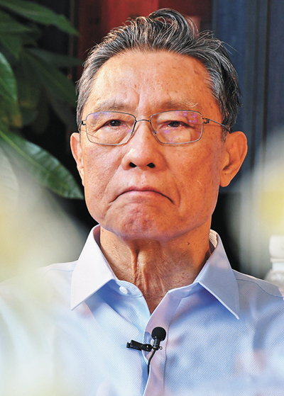 钟南山打了两场逆行之战