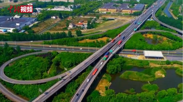 从一无所有到世界第一中国高速公路的故事要从这里讲起