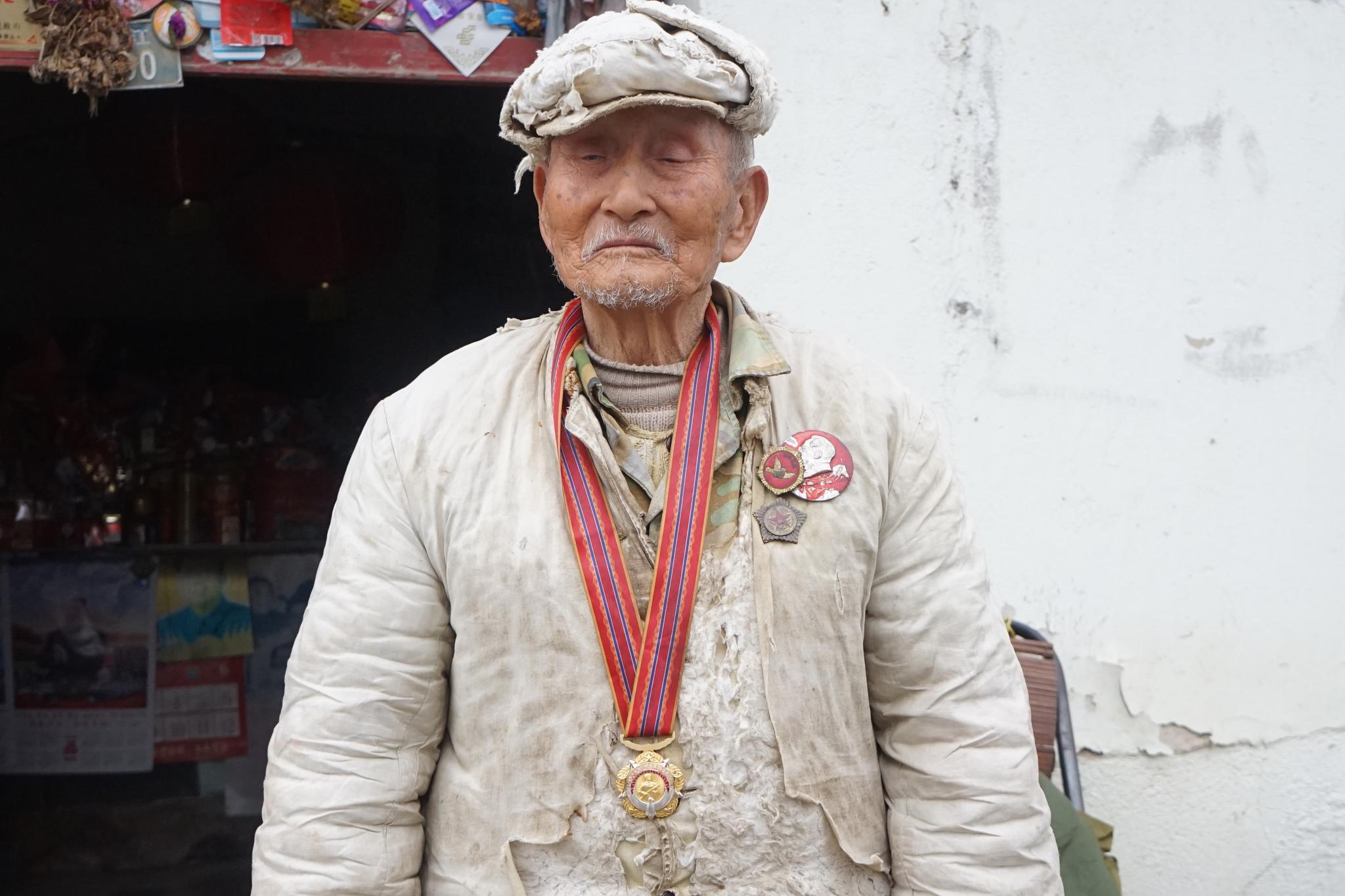 卫祖国,就是保家乡……"近日,在衢州市道德模范暨第九届"最美衢州人"