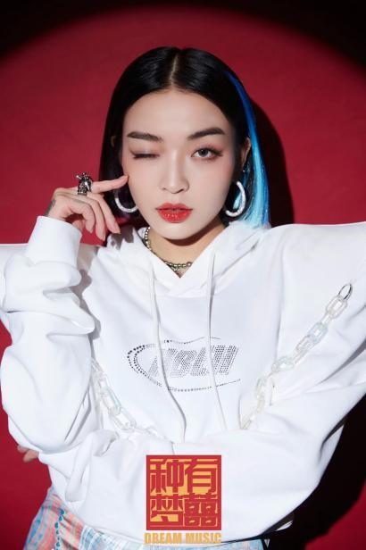 吐槽大会vava毛衍七掀起现象级热度热搜体成综艺顶流