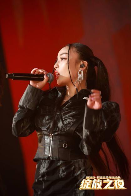 吐槽大会vava毛衍七掀起现象级热度热搜体成综艺顶流