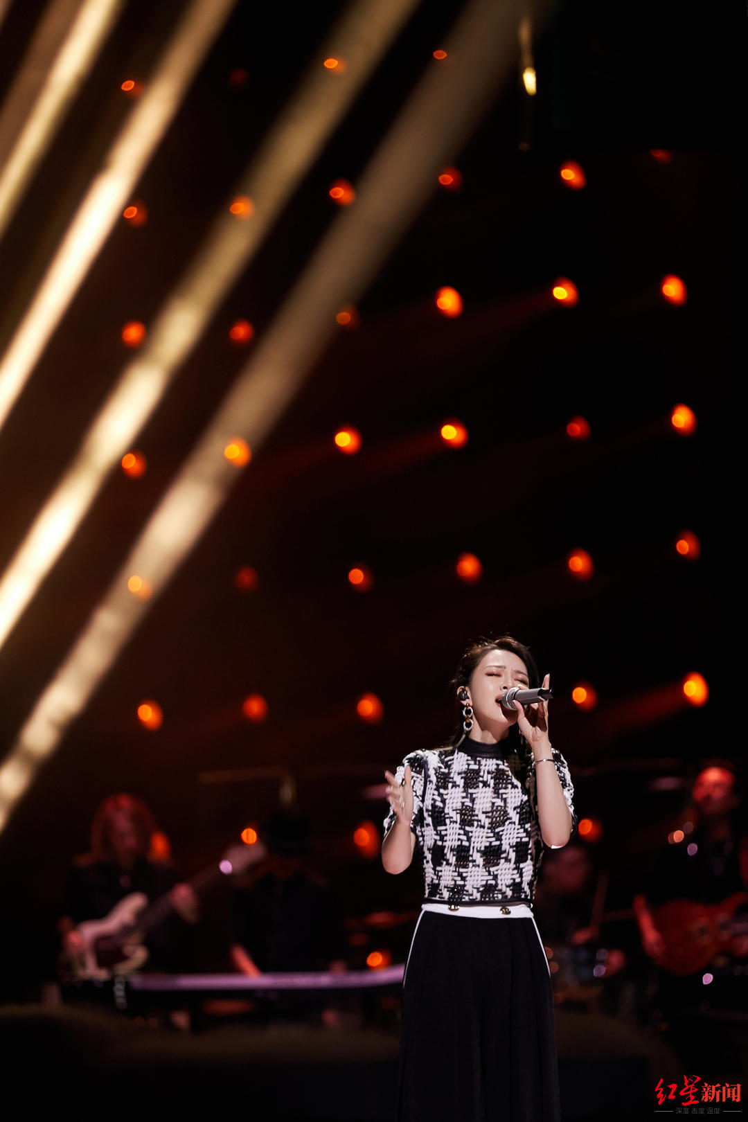 姐姐陈梓童参加这个节目没有人不想翻红